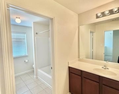1105 First Street - Photo Thumbnail 20