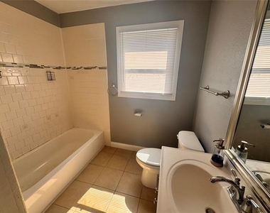 130 W Avenue D - Photo Thumbnail 10