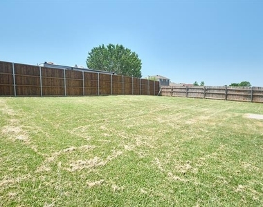 501 Harvard Drive - Photo Thumbnail 17