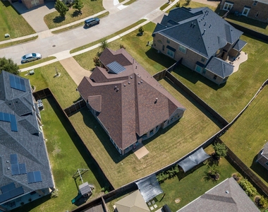 4802 Comstock Way - Photo Thumbnail 38