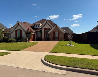 4802 Comstock Way - Photo Thumbnail 2