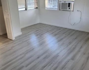 4405 O'neal Street - Photo Thumbnail 4