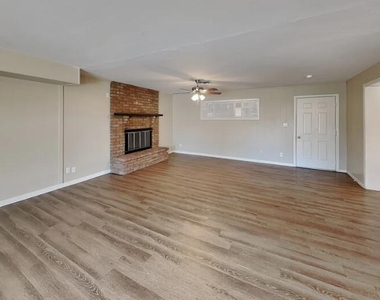 111 E Mckinley Street - Photo Thumbnail 1