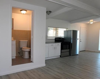 4405 Oneal Street - Photo Thumbnail 3