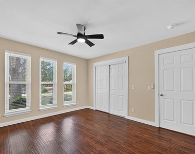 2816 Pinehurst Drive - Photo Thumbnail 19