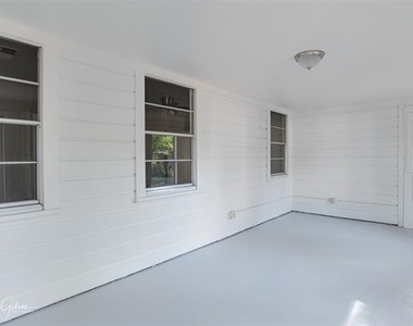 137 Lynn Avenue - Photo Thumbnail 9