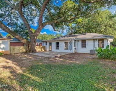 137 Lynn Avenue - Photo Thumbnail 20