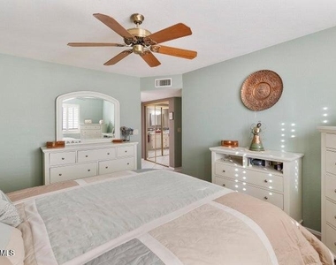 10008 E Michigan Avenue - Photo Thumbnail 12