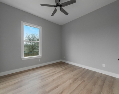2818 Chicago Street - Photo Thumbnail 30