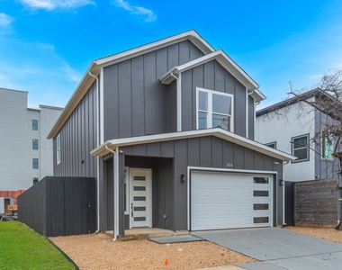 2818 Chicago Street - Photo Thumbnail 2