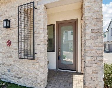 3200 N 39th Street - Photo Thumbnail 1