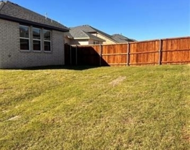 900 Portina Drive - Photo Thumbnail 31
