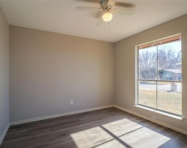603 Glen Rock Place - Photo Thumbnail 11