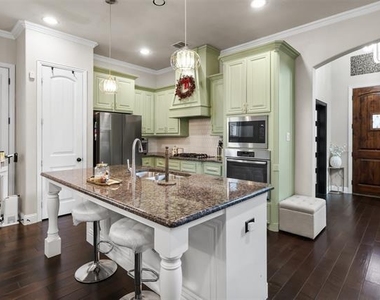 4919 Dominion Boulevard - Photo Thumbnail 10