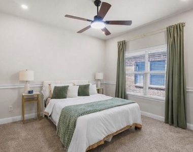 4919 Dominion Boulevard - Photo Thumbnail 18