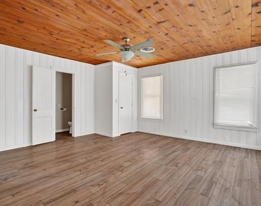 320 & 316 N 2nd Street - Photo Thumbnail 9