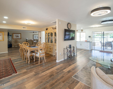 9605 W Briarwood Circle - Photo Thumbnail 1