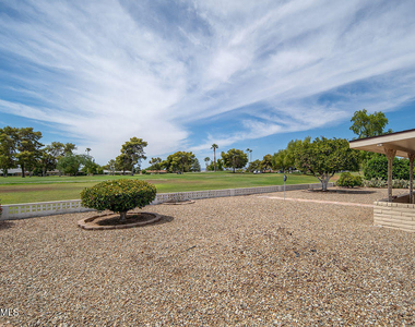 9605 W Briarwood Circle - Photo Thumbnail 24