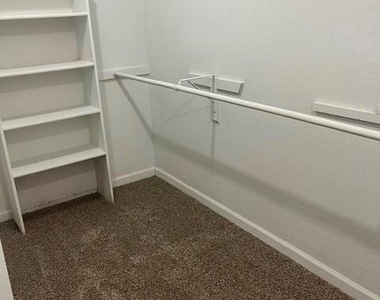 2621 Independence Drive - Photo Thumbnail 5