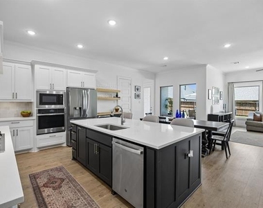 510 Aster Lane - Photo Thumbnail 8