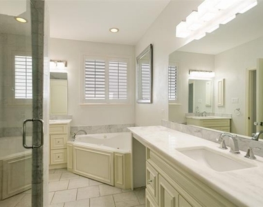 7212 Scotland Court - Photo Thumbnail 22