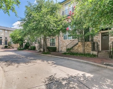 7212 Scotland Court - Photo Thumbnail 1