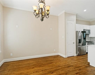 7212 Scotland Court - Photo Thumbnail 14
