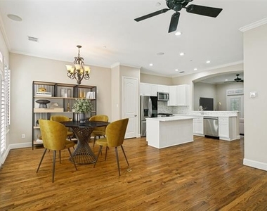 7212 Scotland Court - Photo Thumbnail 11