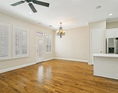 7212 Scotland Court - Photo Thumbnail 13