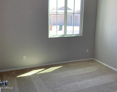 13484 W Range Mule Drive - Photo Thumbnail 6