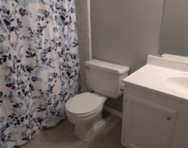 5012 Wagner Circle - Photo Thumbnail 12