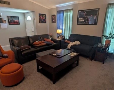 5012 Wagner Circle - Photo Thumbnail 3