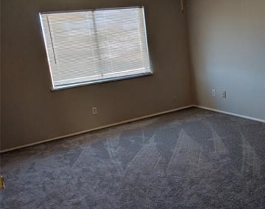 5012 Wagner Circle - Photo Thumbnail 11