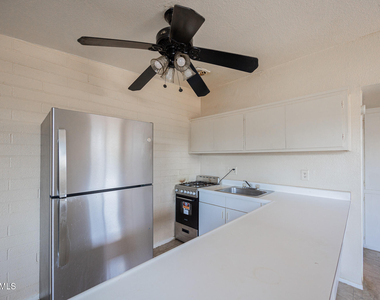 1017 S Mariana Street - Photo Thumbnail 7
