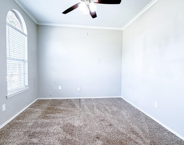 1515 Creek Springs Drive - Photo Thumbnail 21
