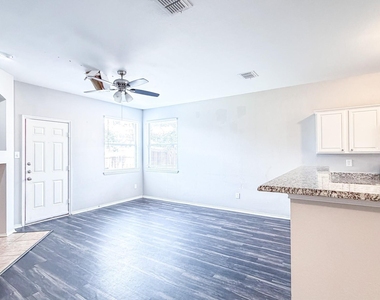 1515 Creek Springs Drive - Photo Thumbnail 13