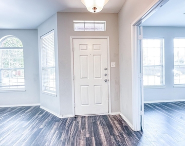 1515 Creek Springs Drive - Photo Thumbnail 2