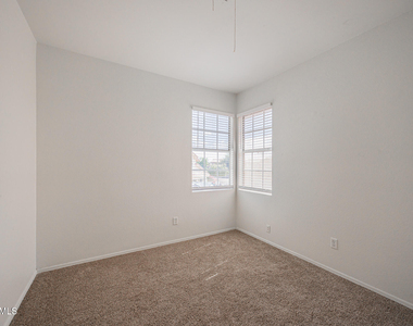 489 W Carmen Street - Photo Thumbnail 17
