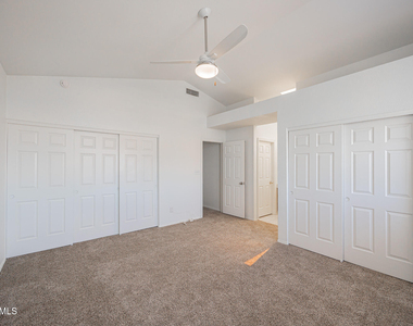 489 W Carmen Street - Photo Thumbnail 15