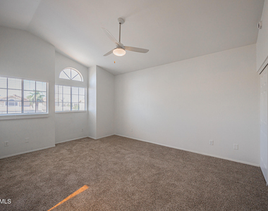 489 W Carmen Street - Photo Thumbnail 13