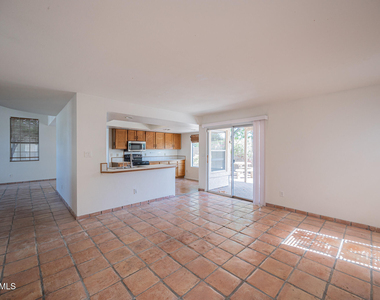 489 W Carmen Street - Photo Thumbnail 7