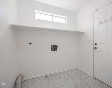 489 W Carmen Street - Photo Thumbnail 24