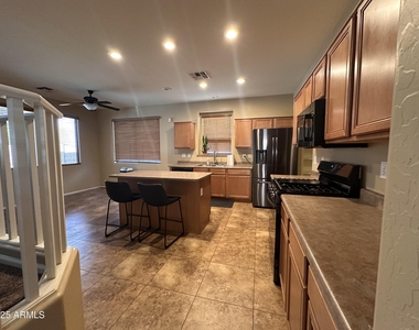16116 W Magnolia Street - Photo Thumbnail 11