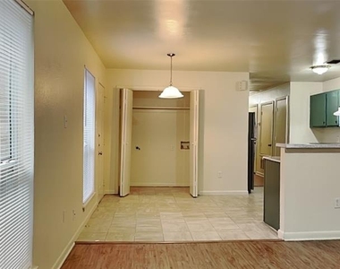 2955 Loving Avenue - Photo Thumbnail 9