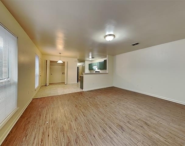 2955 Loving Avenue - Photo Thumbnail 20