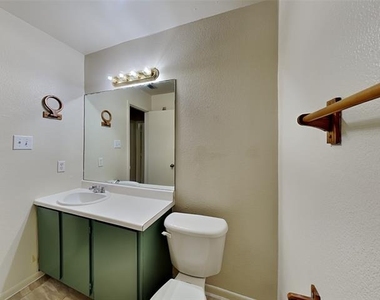 2955 Loving Avenue - Photo Thumbnail 8
