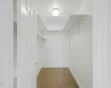 16223 N 40th Place - Photo Thumbnail 32