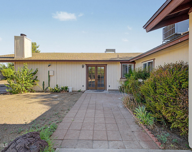 16223 N 40th Place - Photo Thumbnail 56