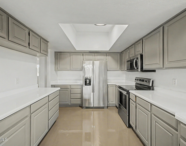 16223 N 40th Place - Photo Thumbnail 31