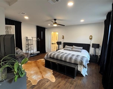 722 S Prairieville - Photo Thumbnail 15